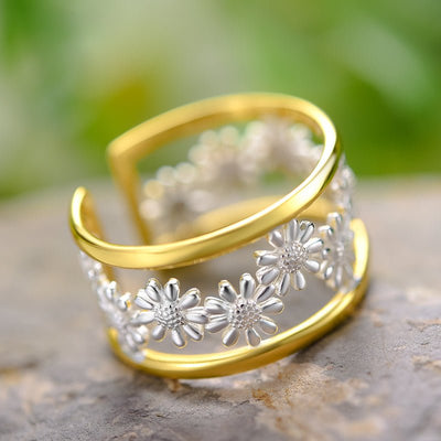 Delicate Daisy – Adjustable Ring