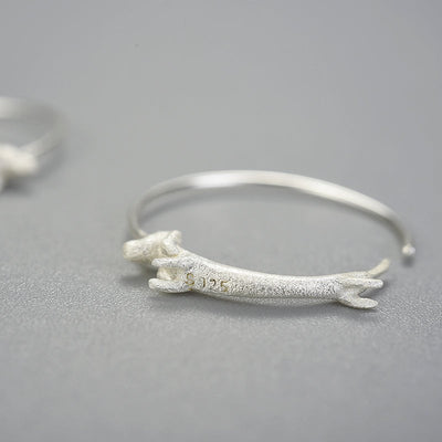 Tiny Runner – Dachshund Hoop Earrings