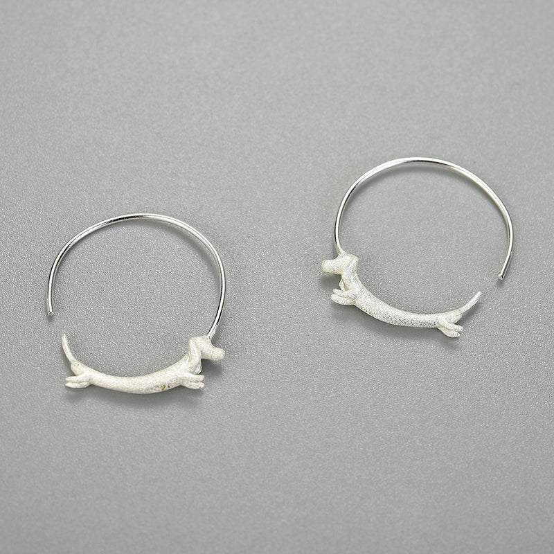 Tiny Runner – Dachshund Hoop Earrings