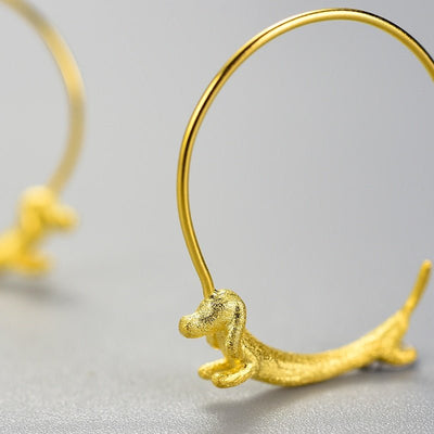 Tiny Runner – Dachshund Hoop Earrings