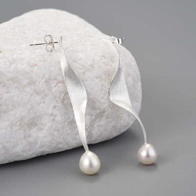 Spiral Pearl - Dangle Earrings